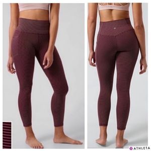 NWTS-$100 ATHLETA Salutation Textured Tights XL Leggings Stash-Pockets